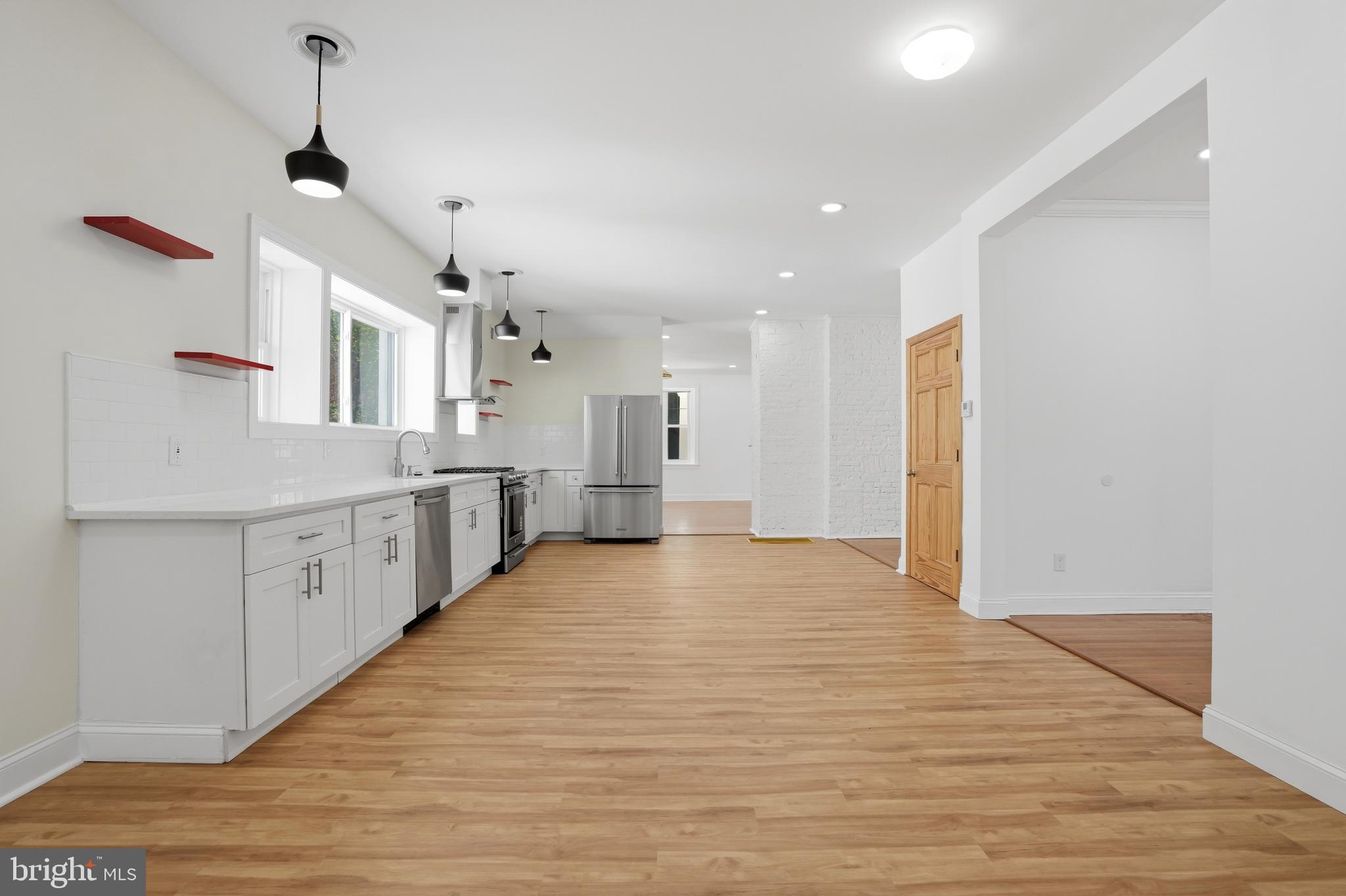 29 Pelham Road Philadelphia, PA 19119 - Photo 11 of 50