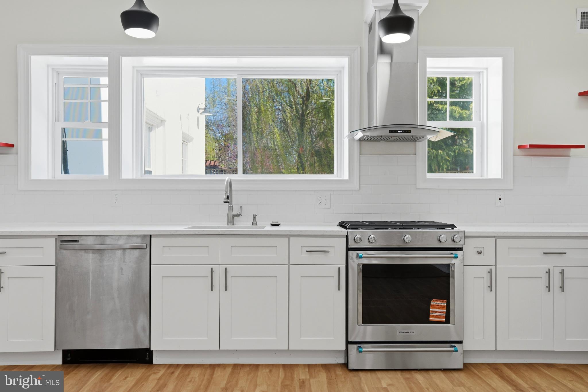 29 Pelham Road Philadelphia, PA 19119 - Photo 12 of 50