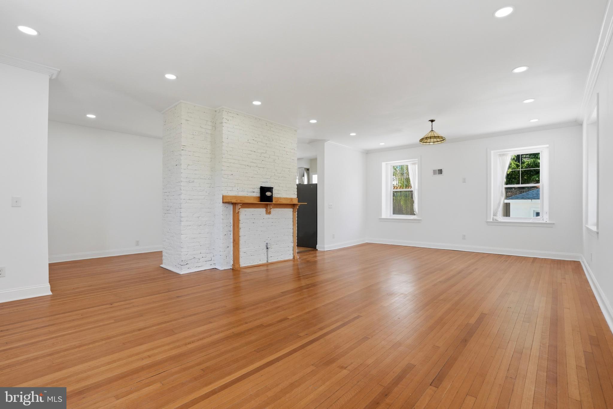 29 Pelham Road Philadelphia, PA 19119 - Photo 17 of 50
