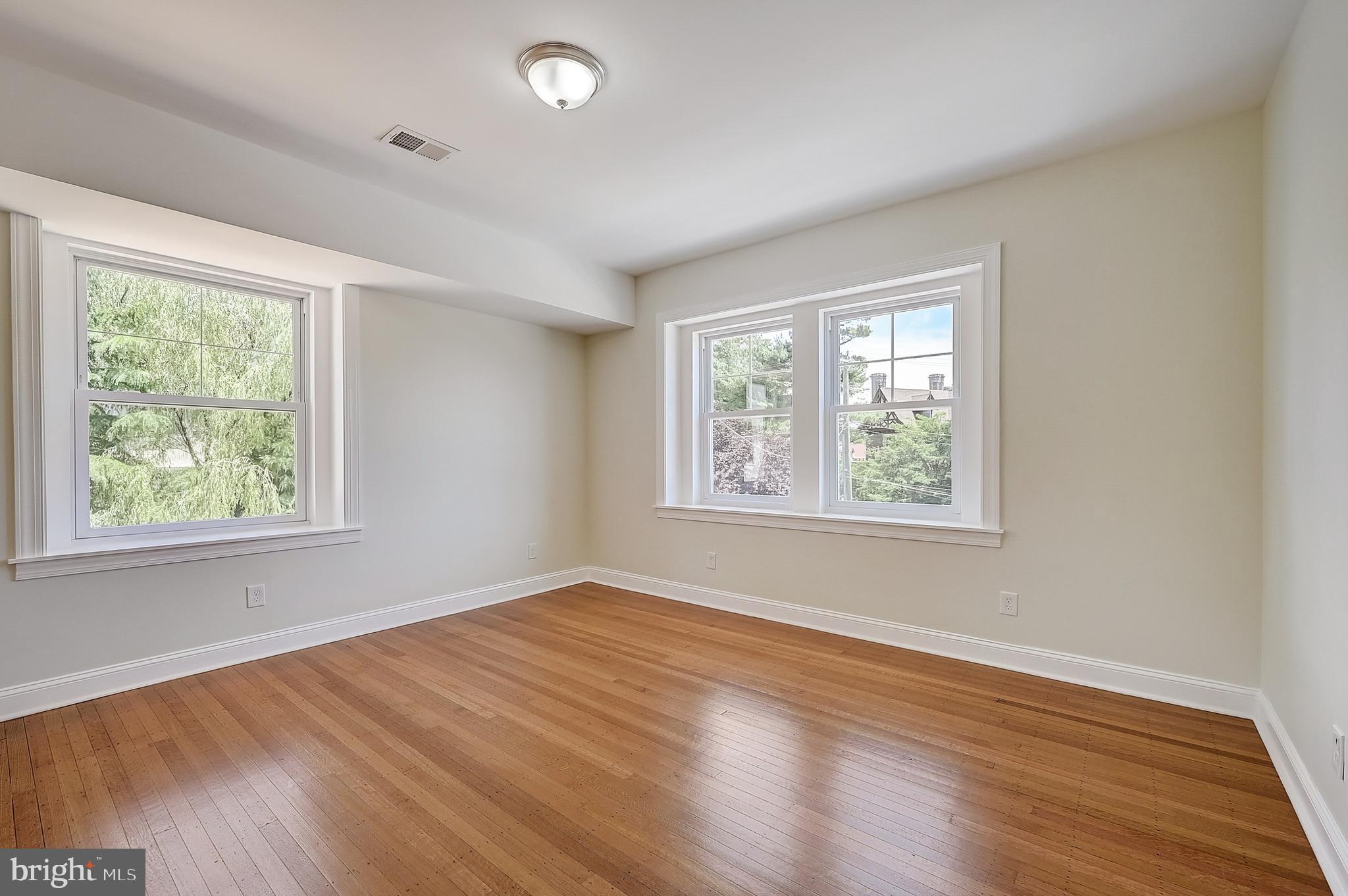 29 Pelham Road Philadelphia, PA 19119 - Photo 33 of 50