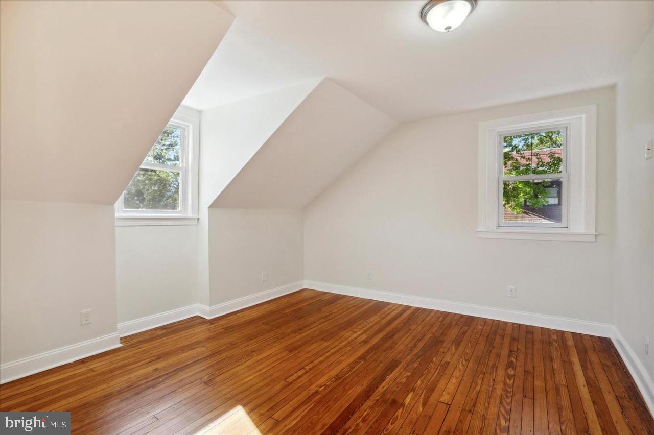 29 Pelham Road Philadelphia, PA 19119 - Photo 38 of 50
