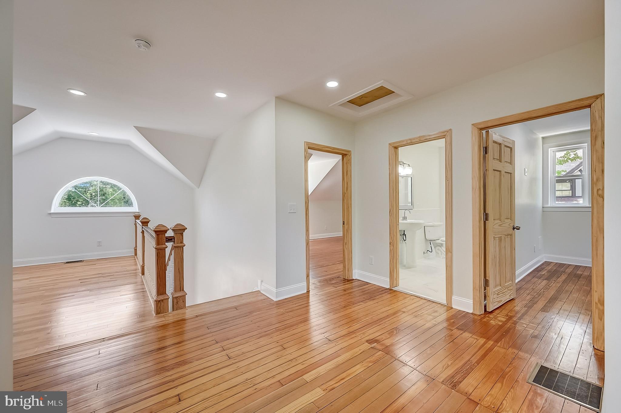 29 Pelham Road Philadelphia, PA 19119 - Photo 39 of 50