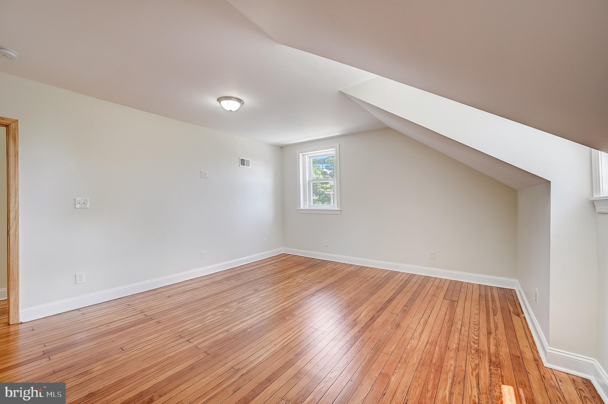 29 Pelham Road Philadelphia, PA 19119 - Photo 47 of 50