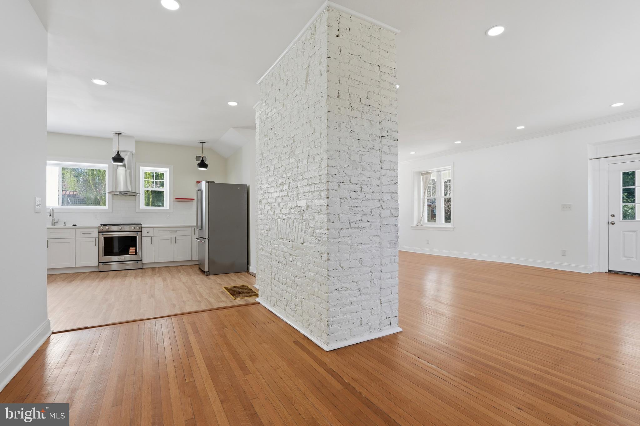 29 Pelham Road Philadelphia, PA 19119 - Photo 8 of 50