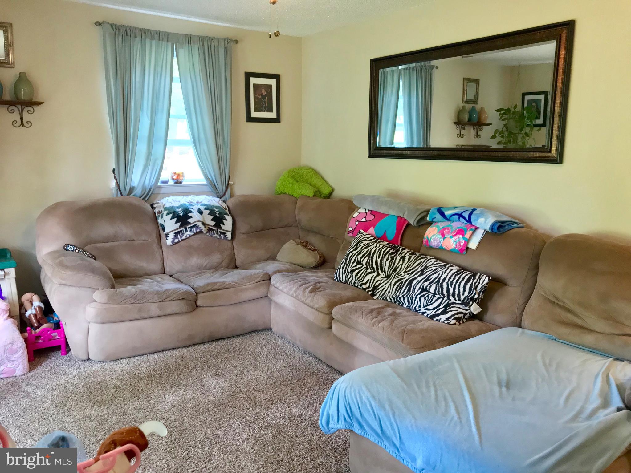 3501 Springmill Road Marcus Hook, PA 19061 - Photo 12 of 32 Family Room