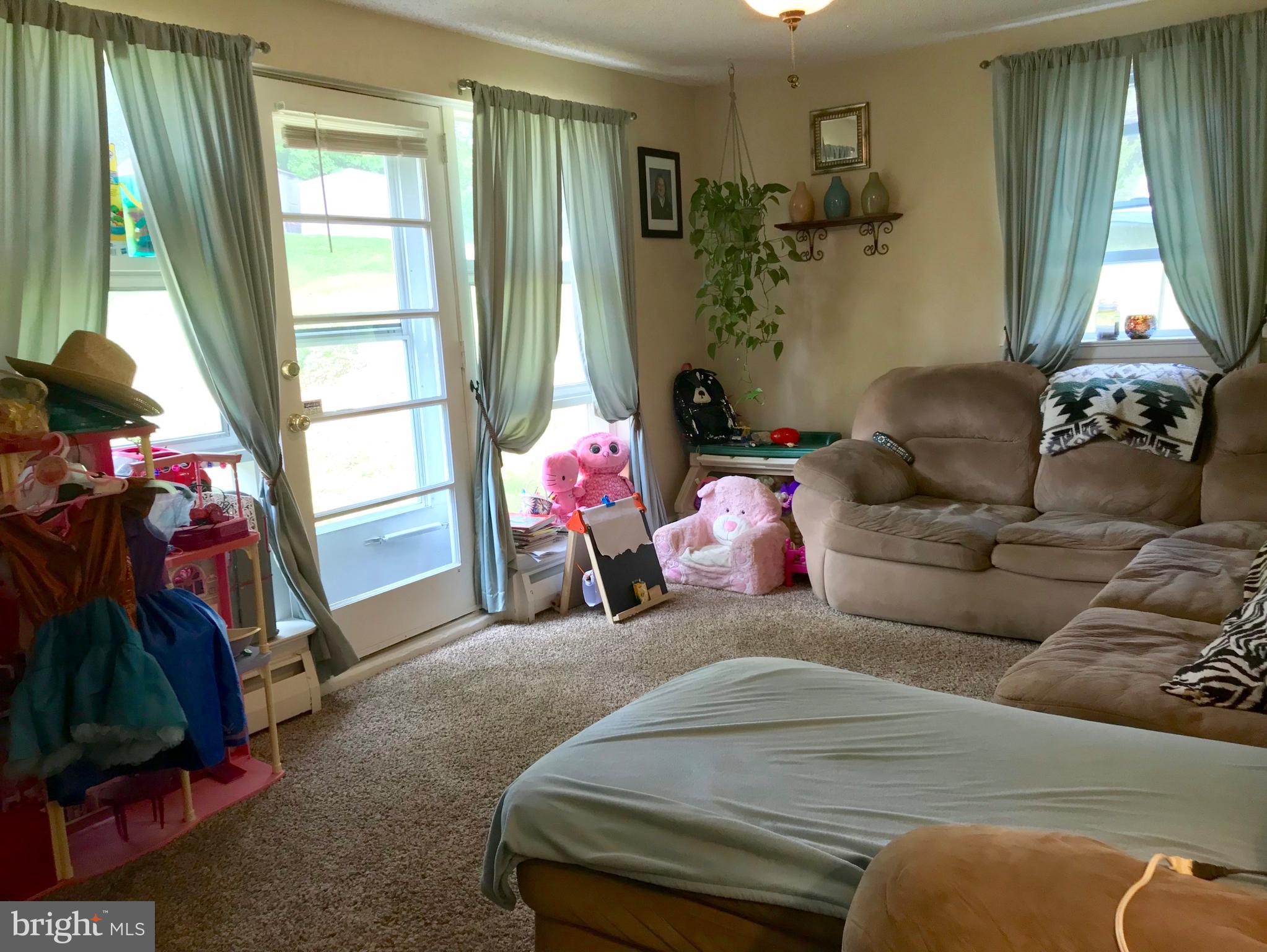 3501 Springmill Road Marcus Hook, PA 19061 - Photo 13 of 32 Family Room