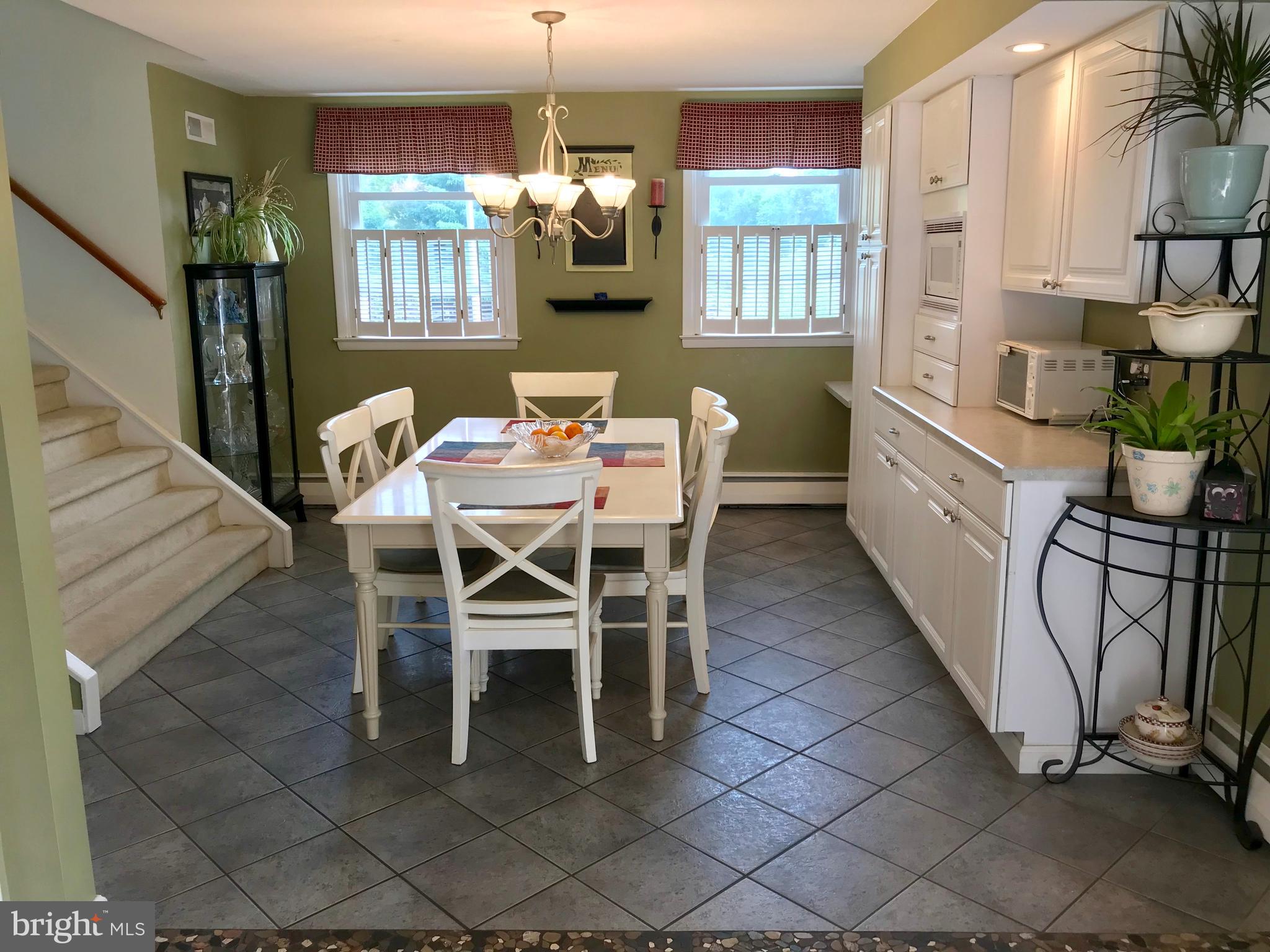 3501 Springmill Road Marcus Hook, PA 19061 - Photo 8 of 32 Dining Room