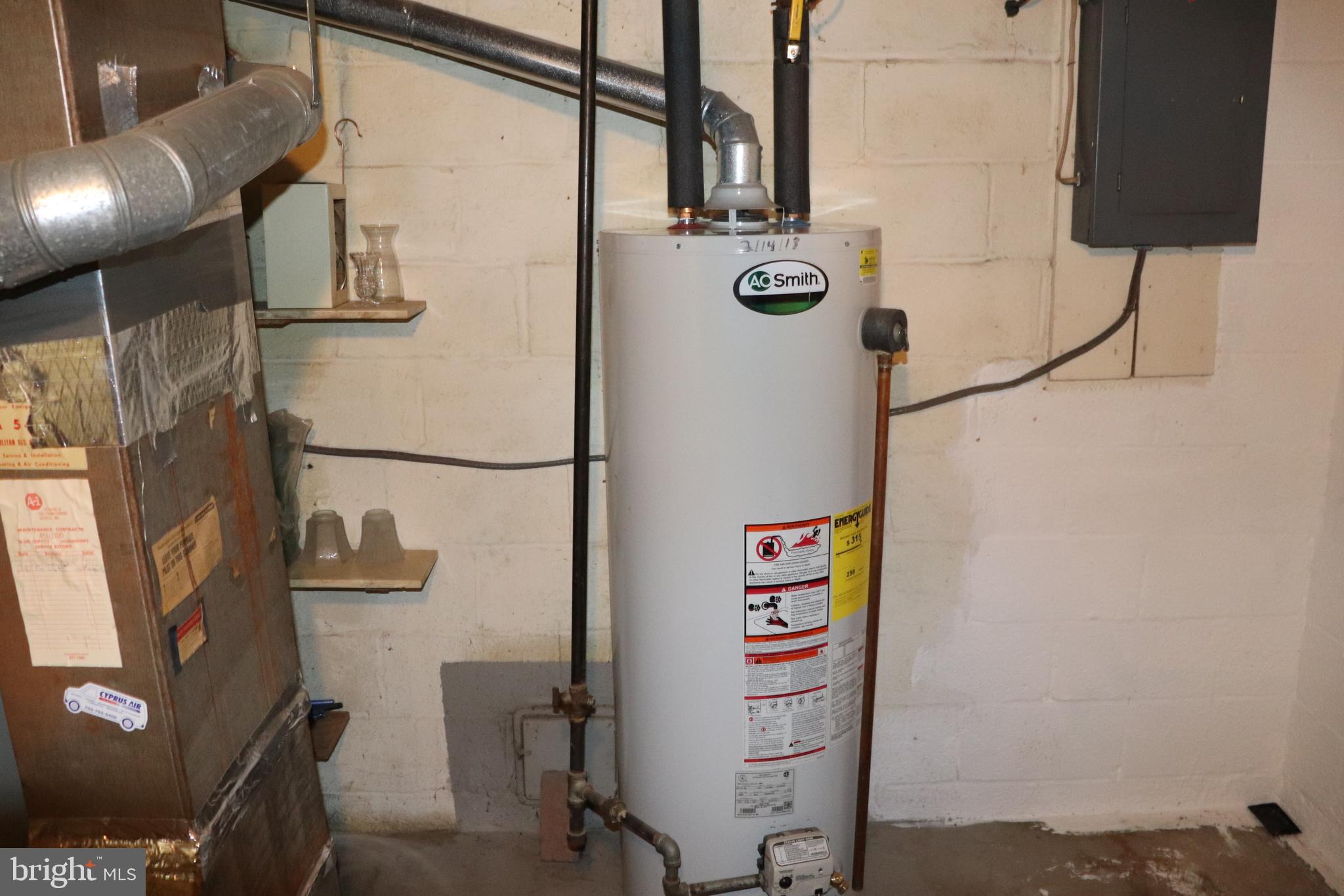 3809 Ridge Road Annandale, VA 22003 - Photo 27 of 40 newer hot water too