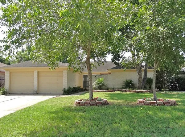$1,900 | 5339 Linda Lane, Katy, TX 77493