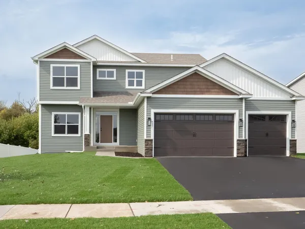$489,900 | 1026 Bellaire Boulevard Northwest, Isanti, MN 55040