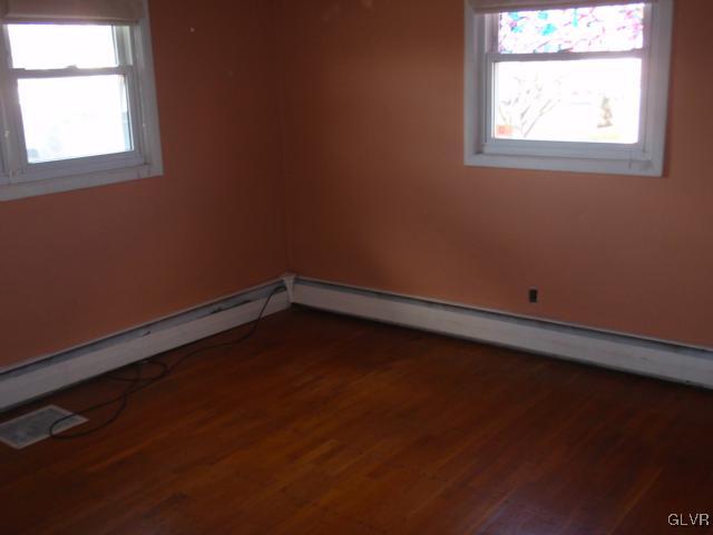 33 Debbie Road Northampton, PA 18067 - Photo 3 of 10 Master BR
