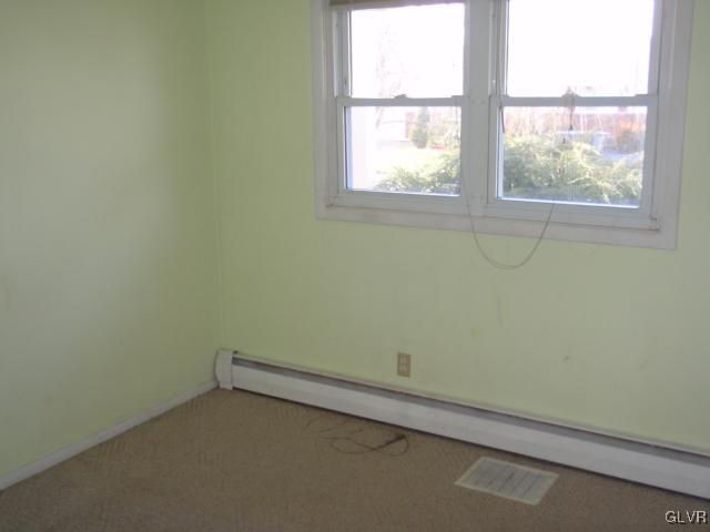 33 Debbie Road Northampton, PA 18067 - Photo 6 of 10 BR 3