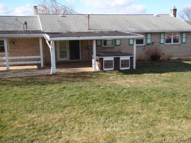 33 Debbie Road Northampton, PA 18067 - Photo 9 of 10 Rear view