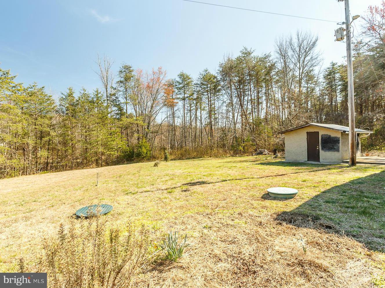 2228 Partlow Road Beaverdam, VA 23015 - Photo 26 of 30 Exterior (Rear)