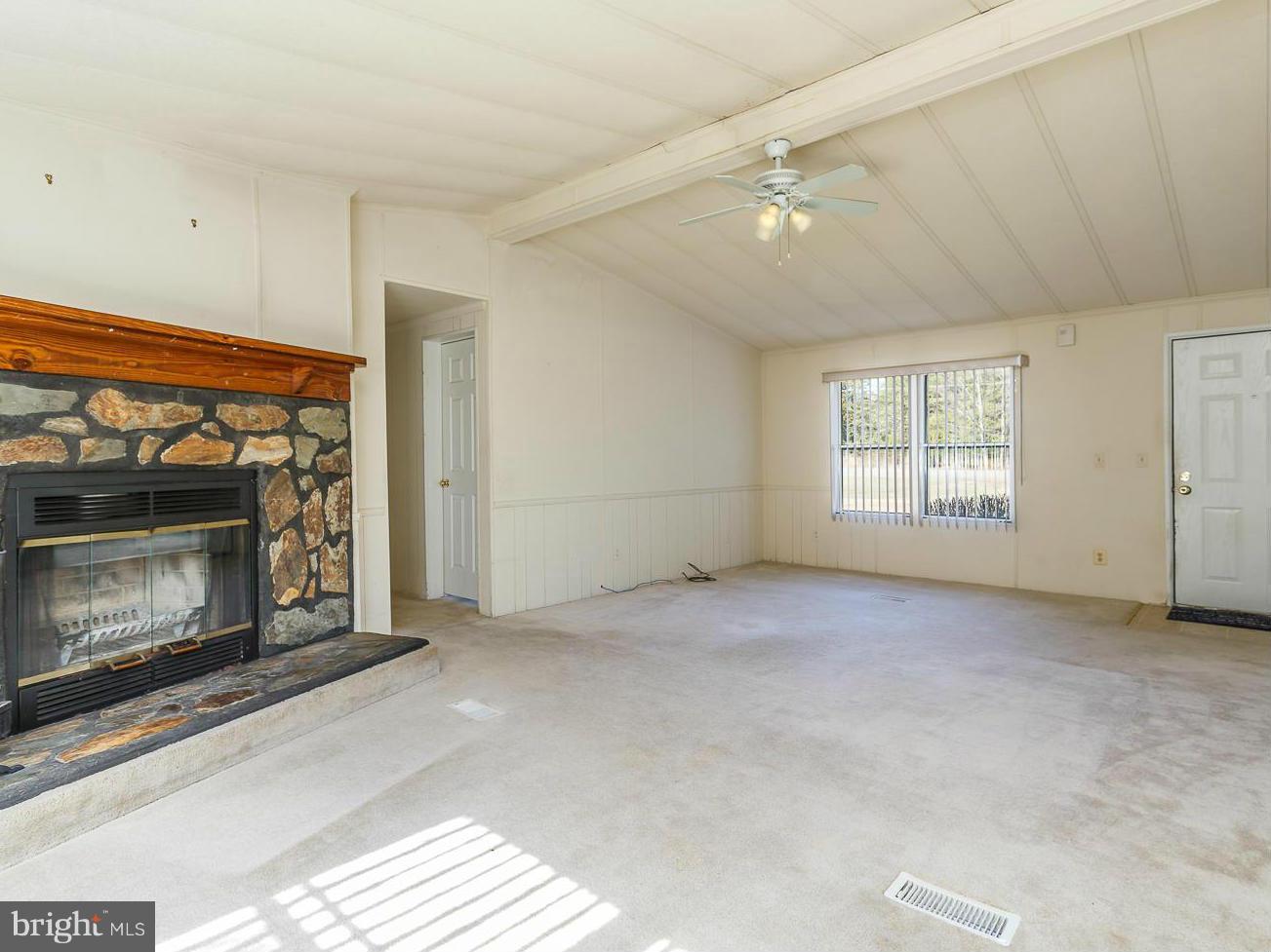 2228 Partlow Road Beaverdam, VA 23015 - Photo 10 of 30 Interior (General)