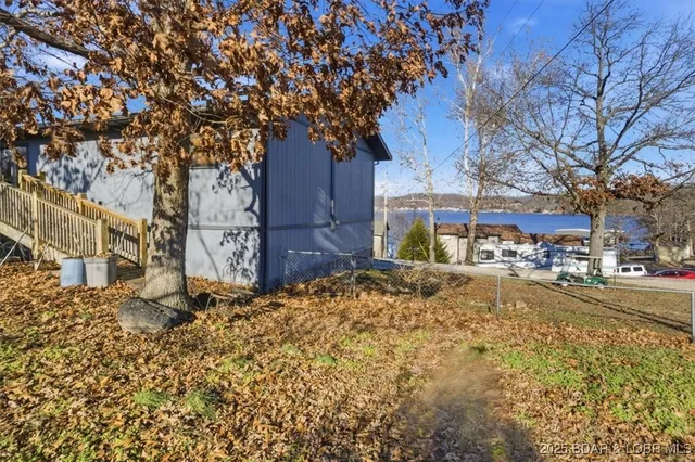 $325,000 | 250 De Young Drive, Climax Springs, MO 65324