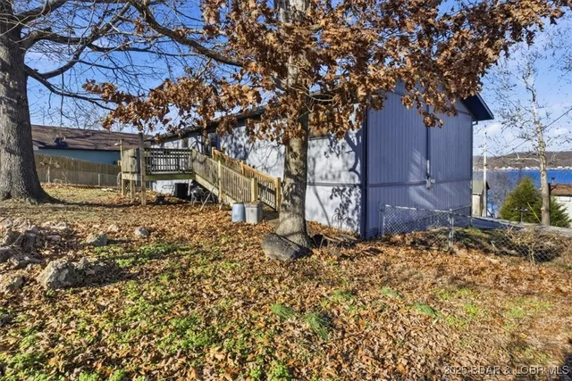 $325,000 | 250 De Young Drive, Climax Springs, MO 65324