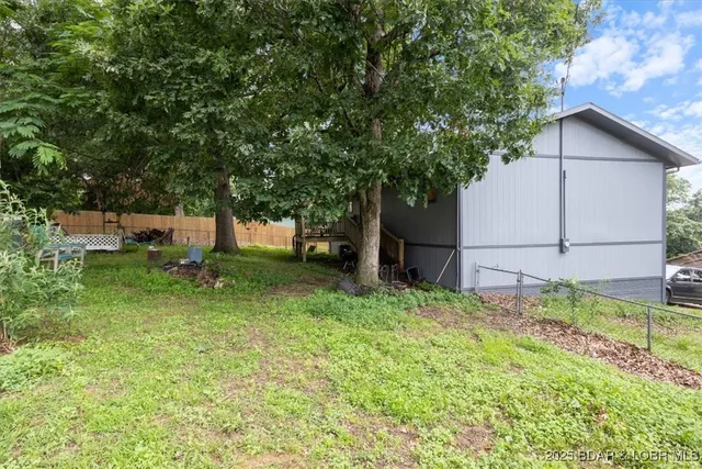 $325,000 | 250 De Young Drive, Climax Springs, MO 65324