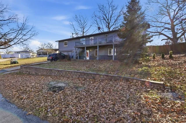 $325,000 | 250 De Young Drive, Climax Springs, MO 65324