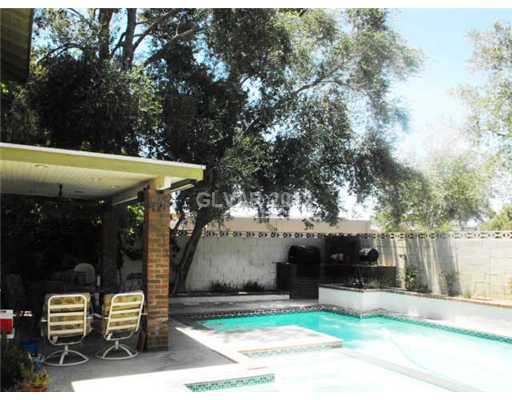 4797 Monaco Road Las Vegas, NV 89121 - Photo 17 of 20 Property Photo. Covered Patio & Pool