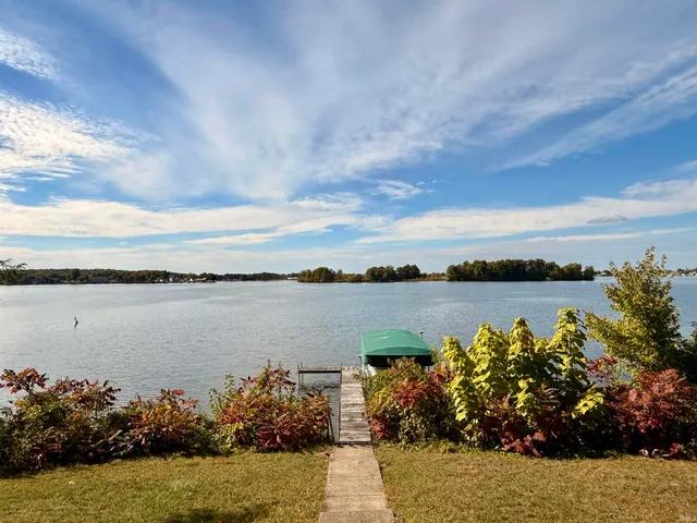 $840,000 | 2024 White Creek Drive, Rochester, IN 46975