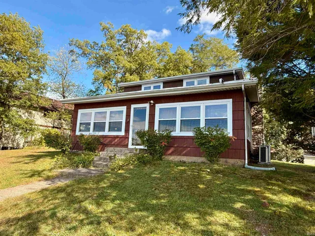 $840,000 | 2024 White Creek Drive, Rochester, IN 46975