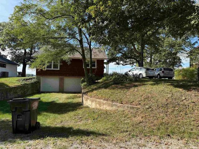 $840,000 | 2024 White Creek Drive, Rochester, IN 46975