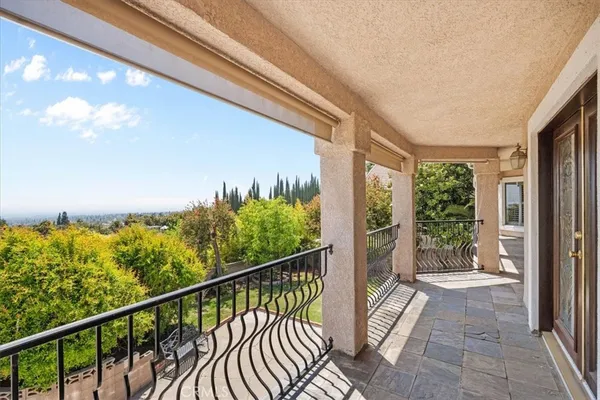 $6,300 | 540 West 25th Street, Upland, CA 91784