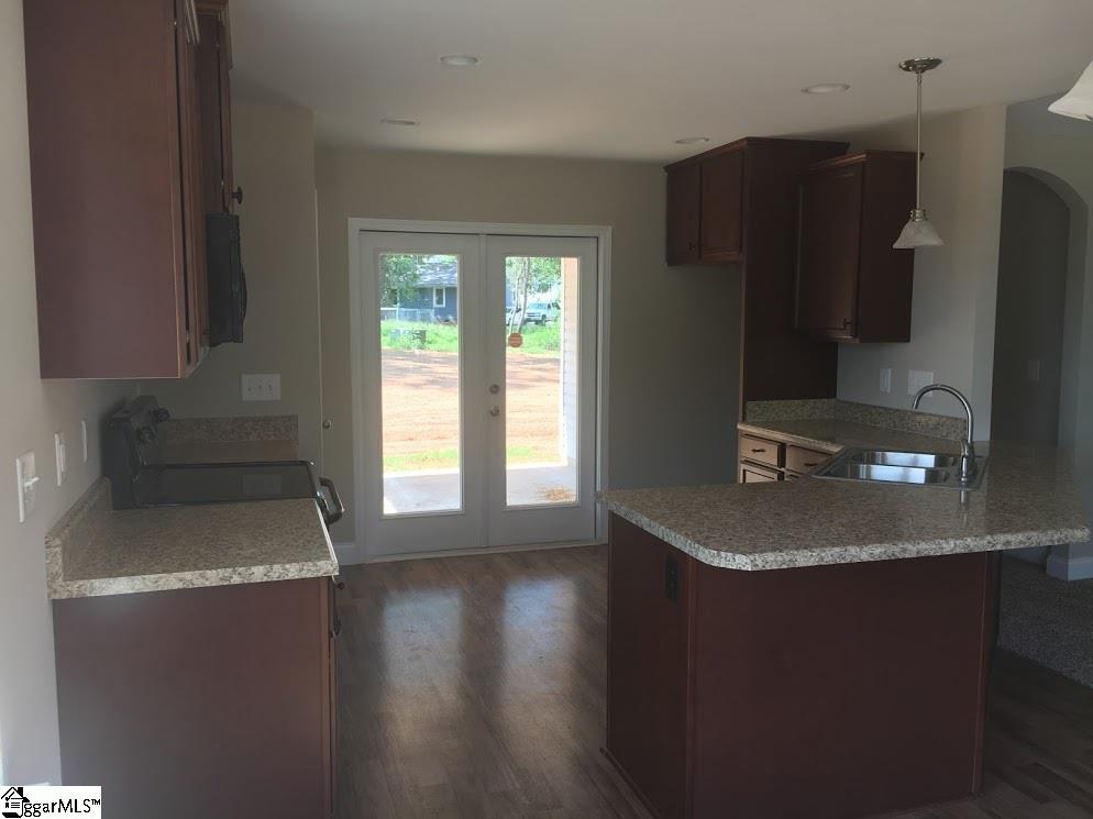 110 Stallings Road Taylors, SC 29687 - Photo 3 of 6 Gallery Image 3