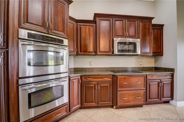 $674,000 | 1846 Hazeltine Way, Henryville, IN 47126