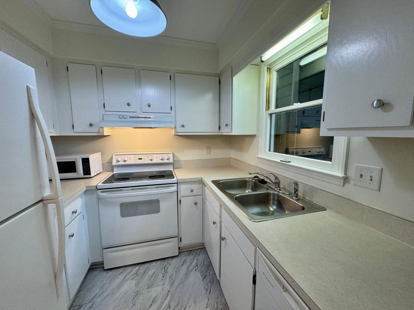 5509 Hamstead Crossing Raleigh, NC 27612 - Photo 4 of 21 Photo #4