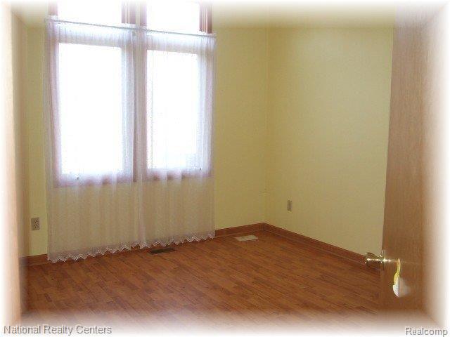 789 Mower Road Pinckney, MI 48169 - Photo 9 of 15 12- Bedroom