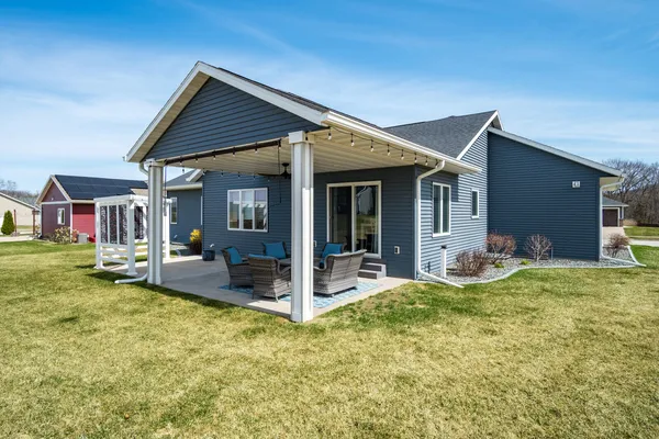 $585,000 | 1506 Bridger Drive, Holmen, WI 54636