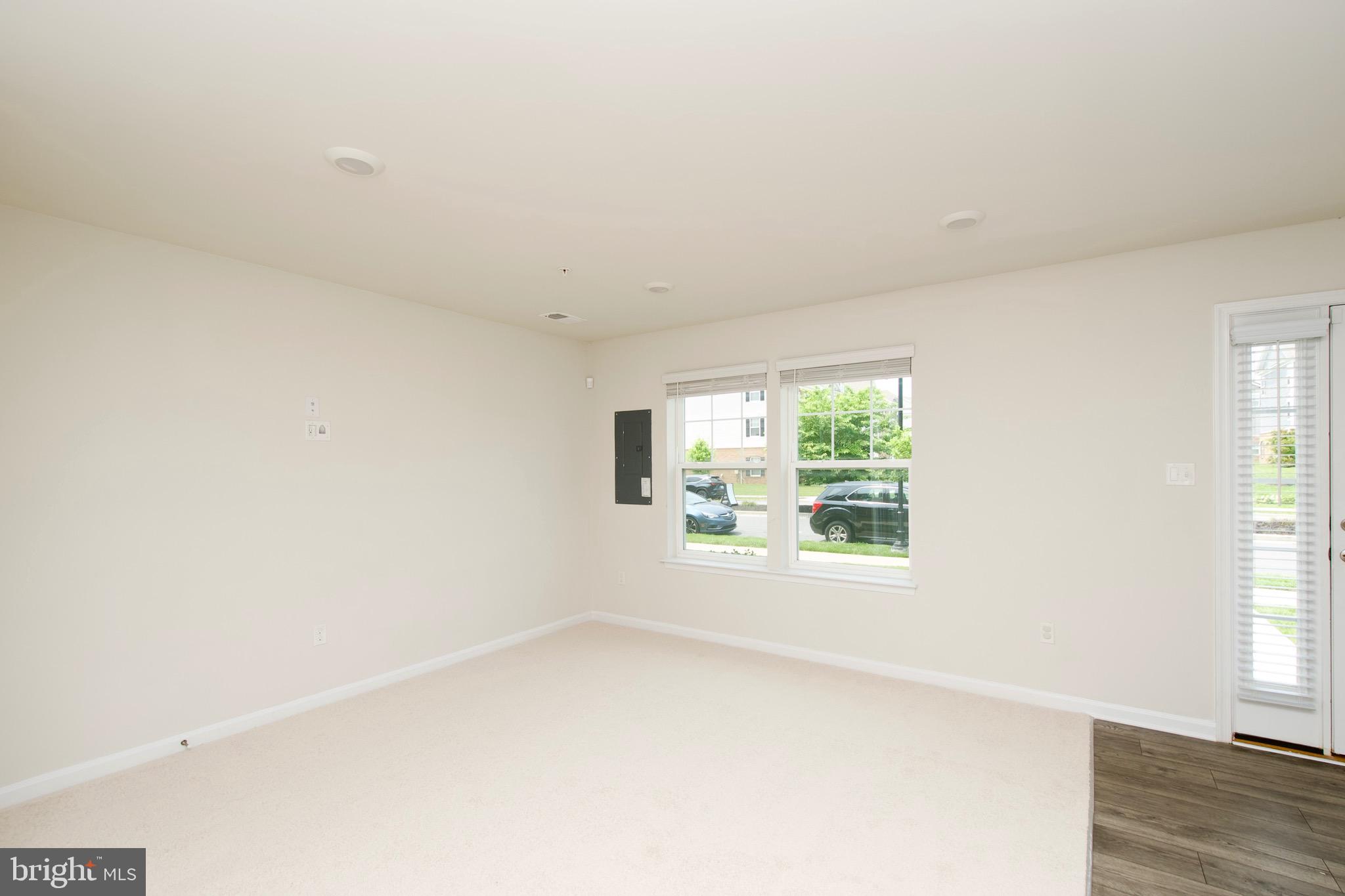 2023 Cross Church Way Bowie, MD 20721 - Photo 5 of 30 an empty room with a window