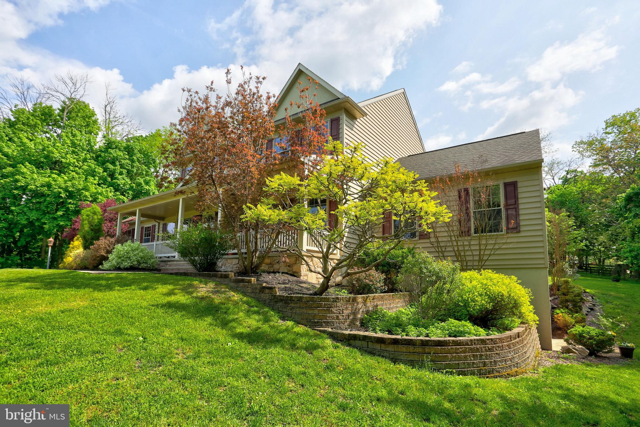 809 Disston View Drive Lititz, PA 17543 - Photo 4 of 80
