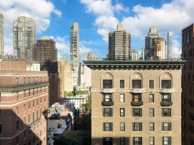 $7,900,000 | 550 Park Avenue, Unit 12E | Lenox Hill
