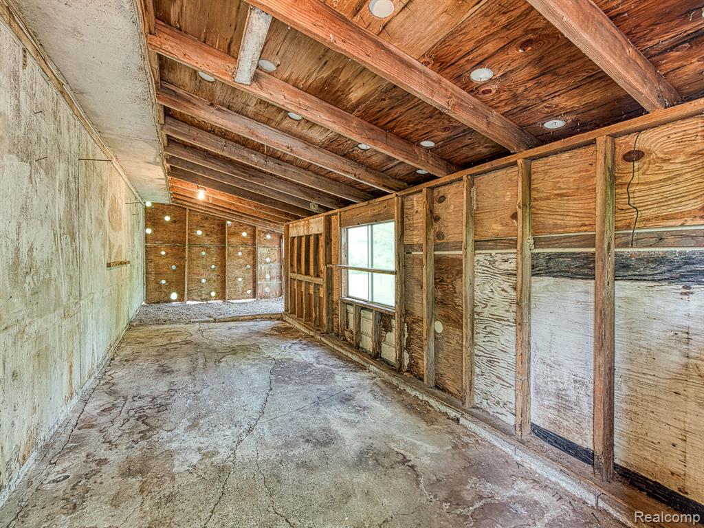 22191 Bell Road New Boston, MI 48164 - Photo 30 of 56