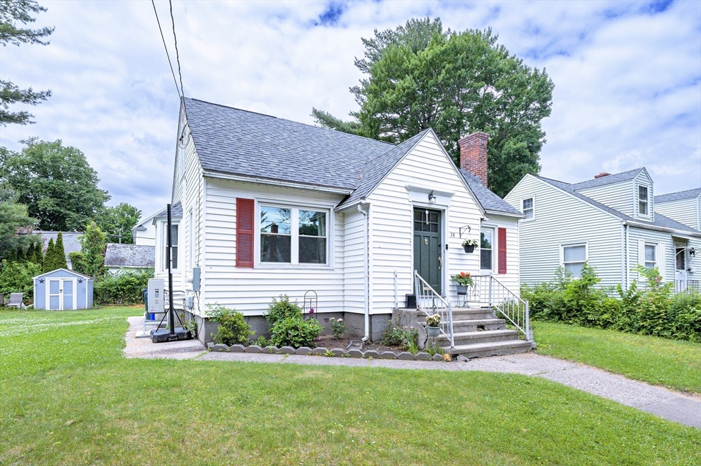 28 Bither Street Springfield, MA 01118 - Photo 3 of 36