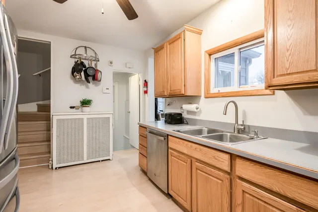 $415,000 | 906 North Humphrey Avenue, Oak Park, IL 60302