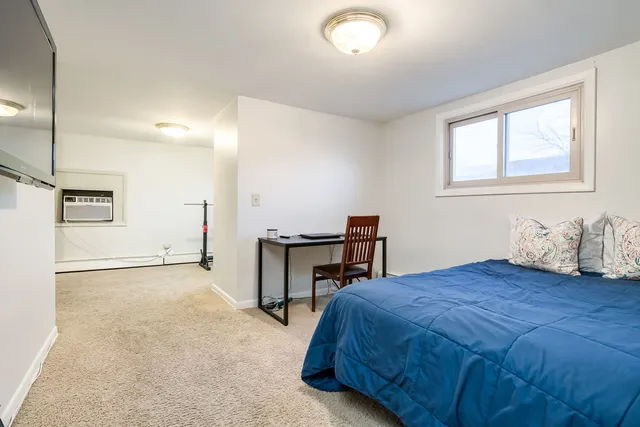 $415,000 | 906 North Humphrey Avenue, Oak Park, IL 60302