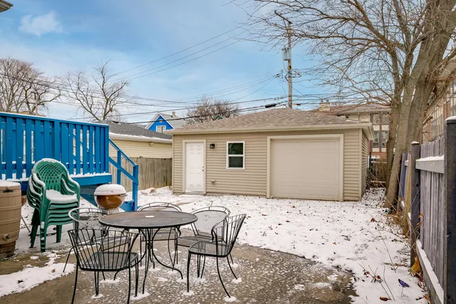 $415,000 | 906 North Humphrey Avenue, Oak Park, IL 60302