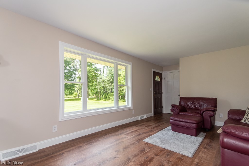 10340 Cedar Road Chesterland, OH 44026 - Photo 12 of 34