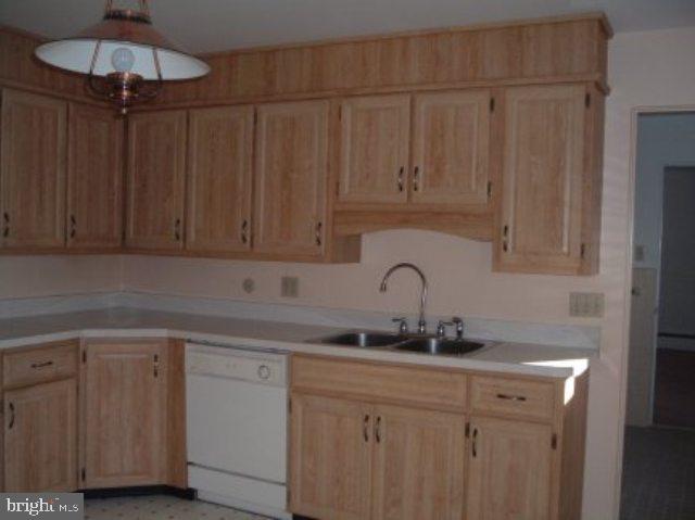 4506 Coventry Road Harrisburg, PA 17109 - Photo 4 of 10 Gallery Image 4