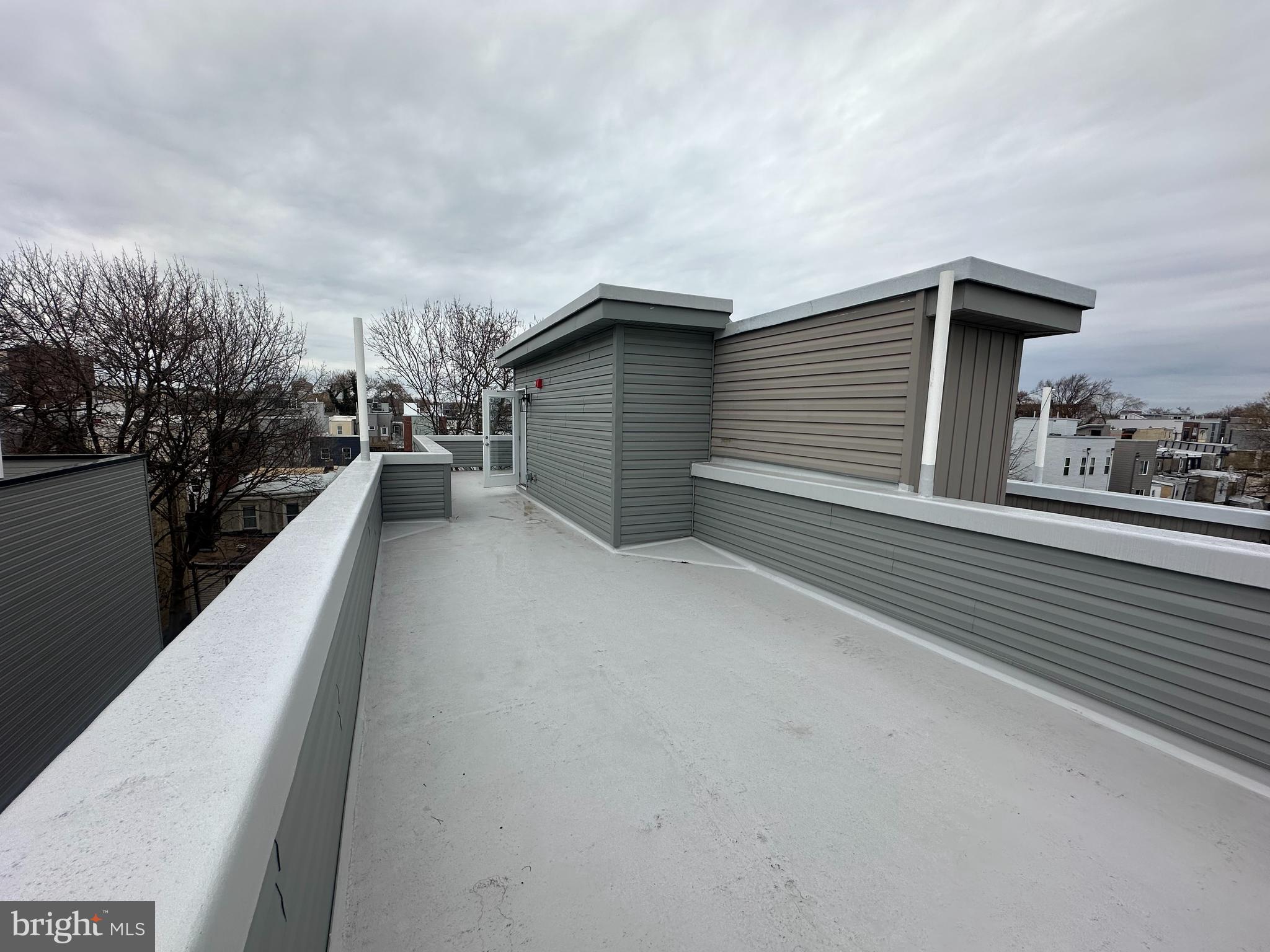 2120 North 7th Street, Unit 3 Philadelphia, PA 19122 - Photo 3 of 9 a house with a outdoor space