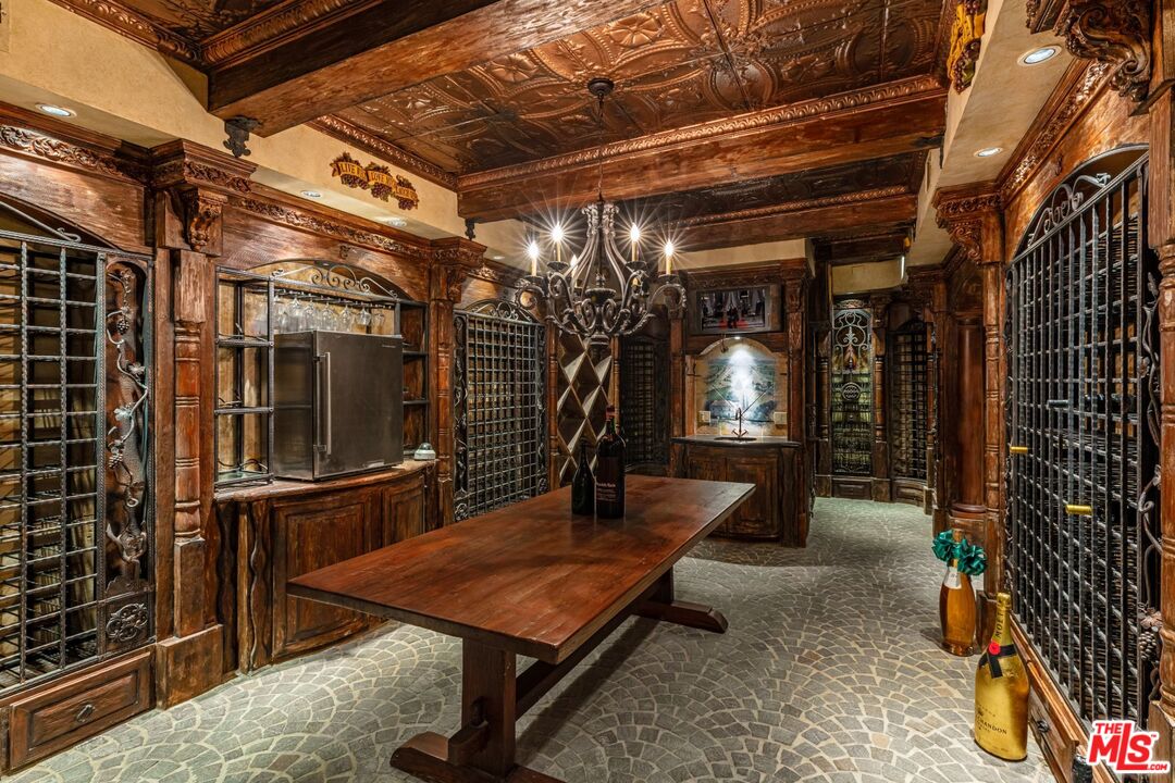 5841 Round Meadow Road Hidden Hills, CA 91302 - Photo 17 of 33 a room with gym equipment