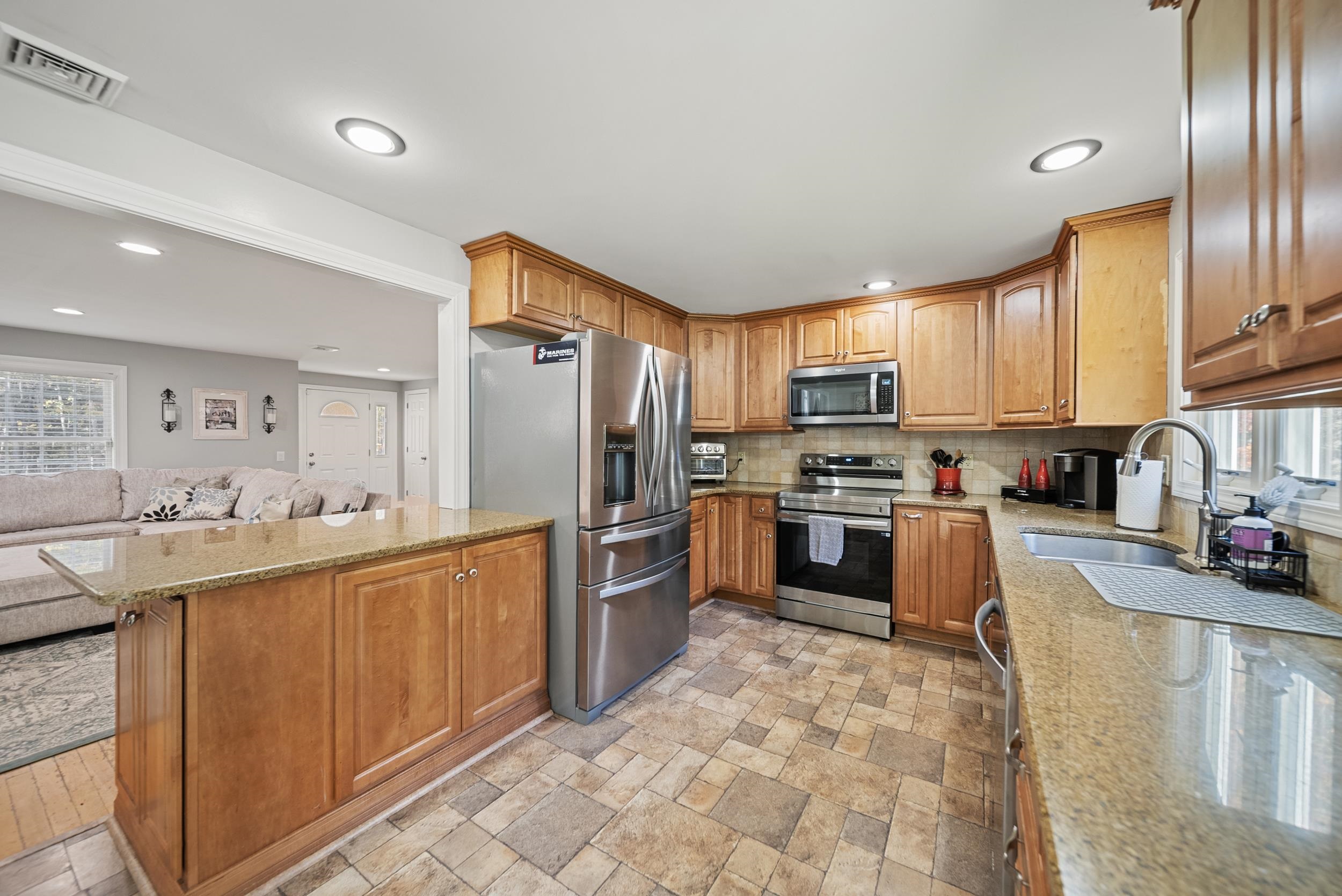 30 Robbins Road Wilton, NH 03086 - Photo 3 of 49