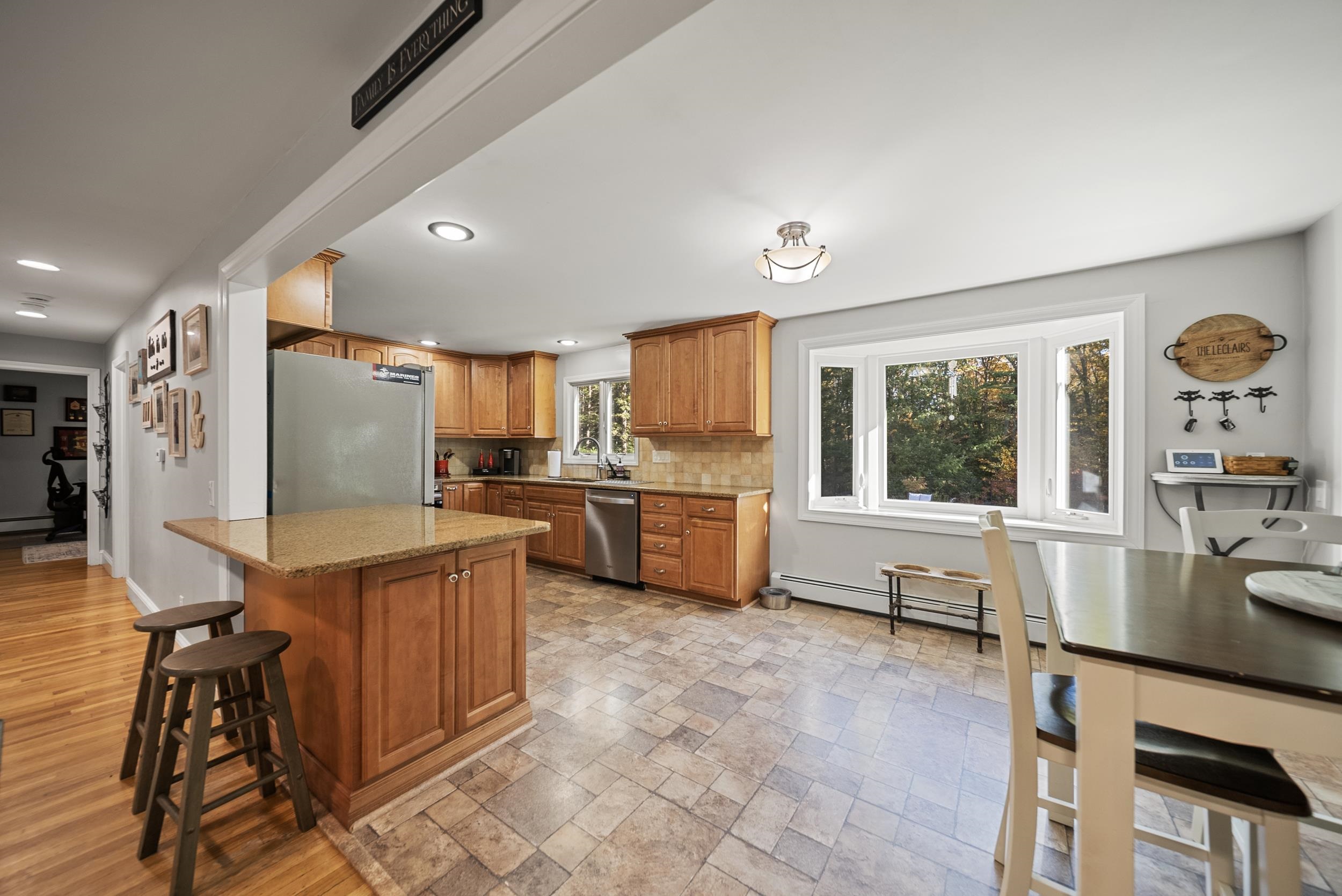 30 Robbins Road Wilton, NH 03086 - Photo 4 of 49