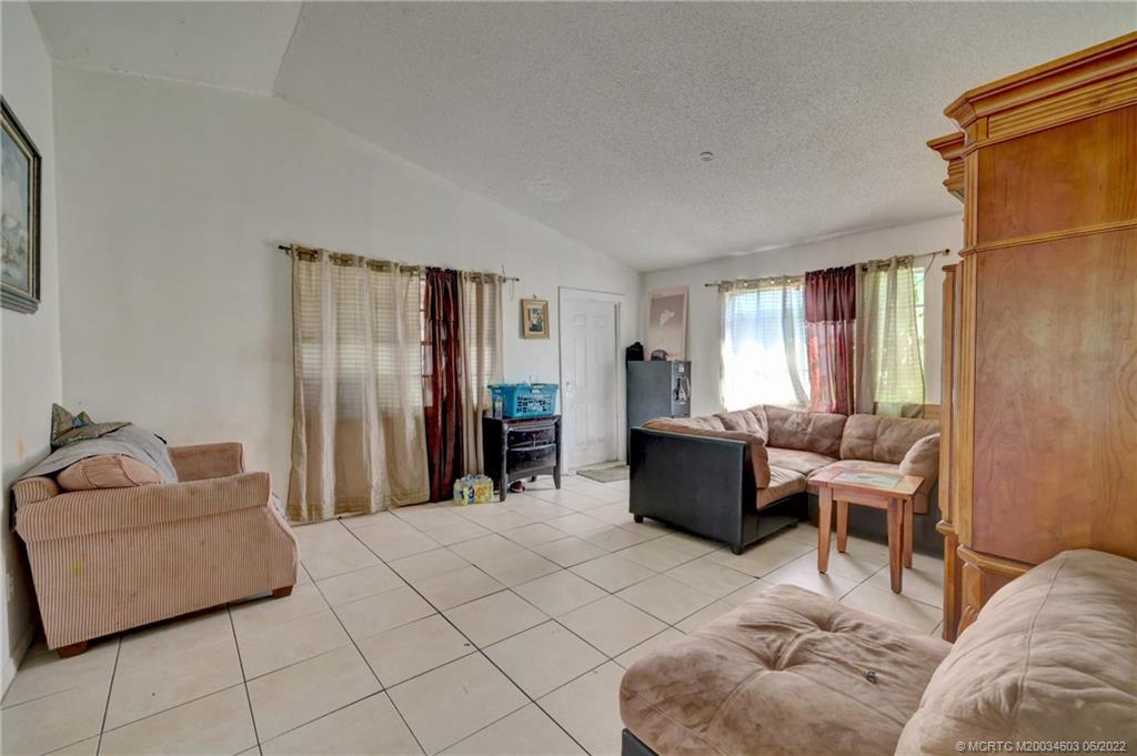 3166 Southeast Garden Street Stuart, FL 34997 - Photo 24 of 35