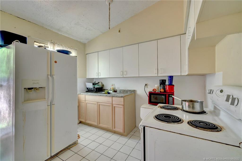 3166 Southeast Garden Street Stuart, FL 34997 - Photo 29 of 35
