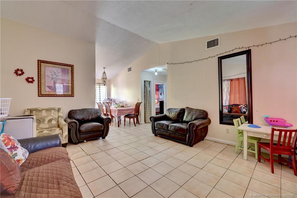 3166 Southeast Garden Street Stuart, FL 34997 - Photo 3 of 35
